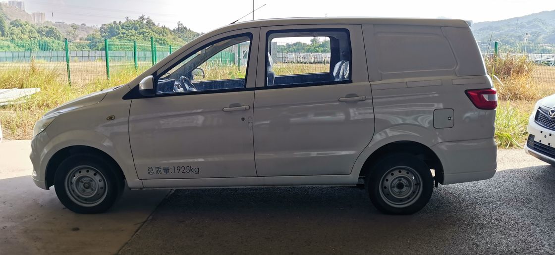 Asientos grandes 150KM/H del motor de gasolina de Space Inventory Van MPV BLIND VAN 1.5L 5