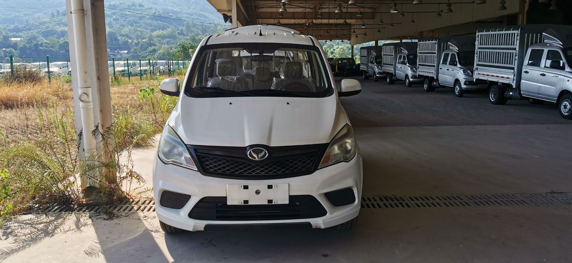 Asientos grandes 150KM/H del motor de gasolina de Space Inventory Van MPV BLIND VAN 1.5L 5