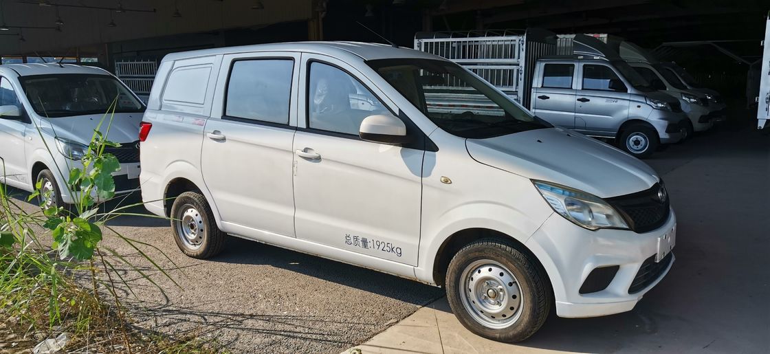 Asientos grandes 150KM/H del motor de gasolina de Space Inventory Van MPV BLIND VAN 1.5L 5