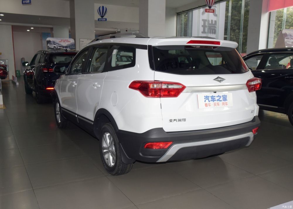 Coche compacto de los asientos del deporte 7 de la gasolina del alto rendimiento de SUV del vehículo compacto del combustible