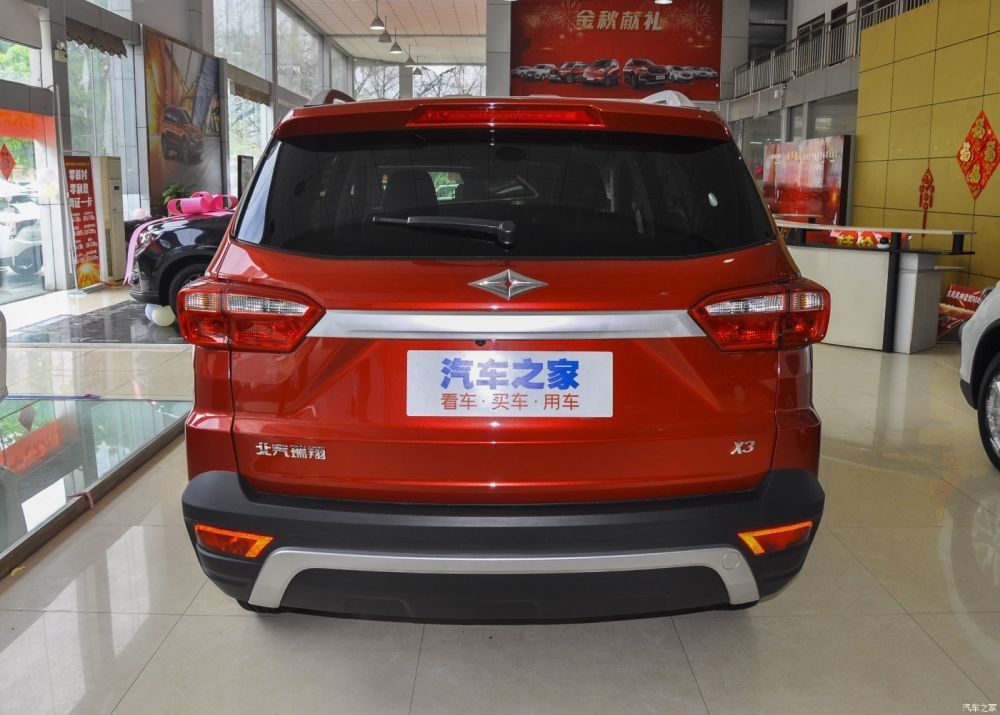 Coche de alta velocidad de la impulsión de la mano izquierda de los asientos de la gasolina 5 de SUV de la gasolina del acuerdo 160Km/H