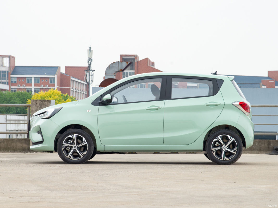coche del adulto EV de la rueda del motor 4 de la ventana trasera 5Kw de la estrella EV de los 310km Changan Benben E