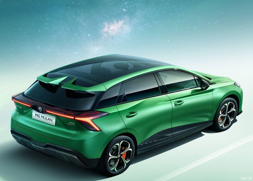 Kilometraje del coche eléctrico los 425km de New Energy de la batería de la carga de Mulan de la ventana trasera del coche EV de Mg4 EV