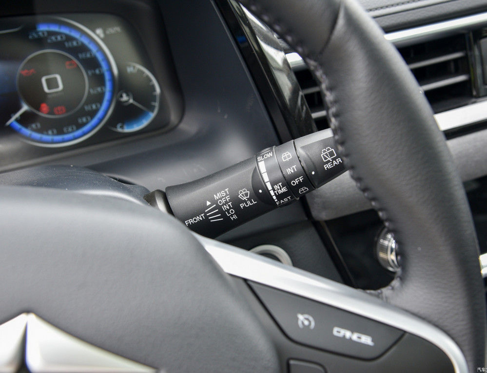 la gasolina de engranaje 1.5T 6 SUV mediano para la familia utiliza elegante y moderno