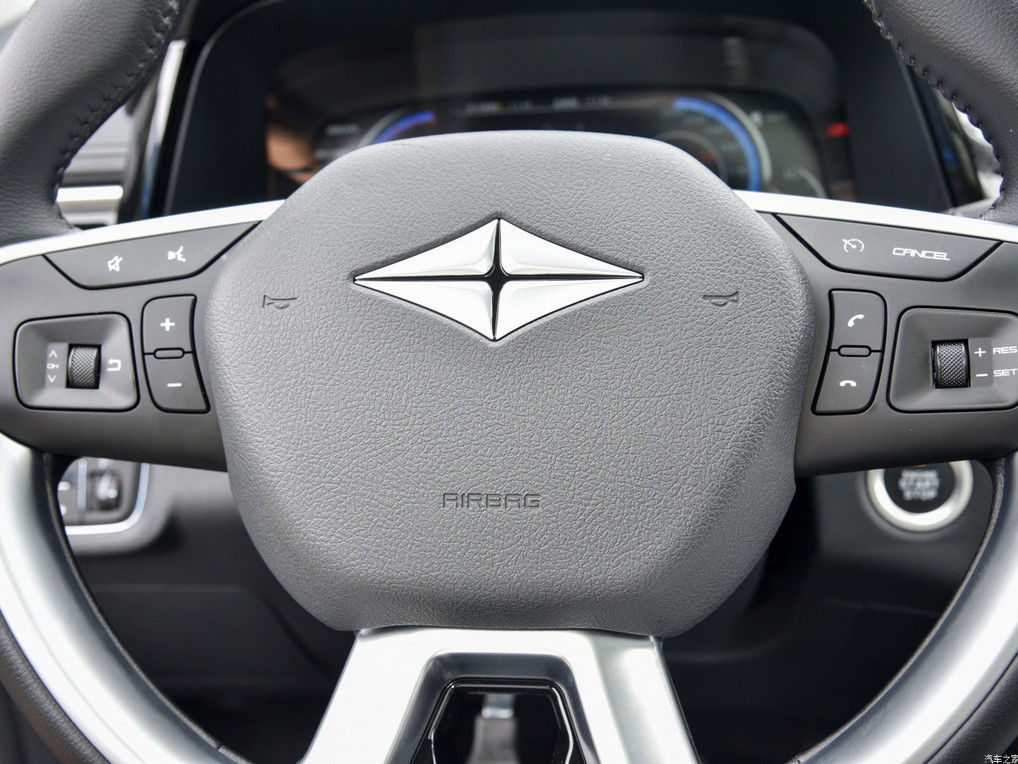 carga SUV de Turbo del coche del motor de gasolina 1.5L para la vida moderna con la gran velocidad del 180KM