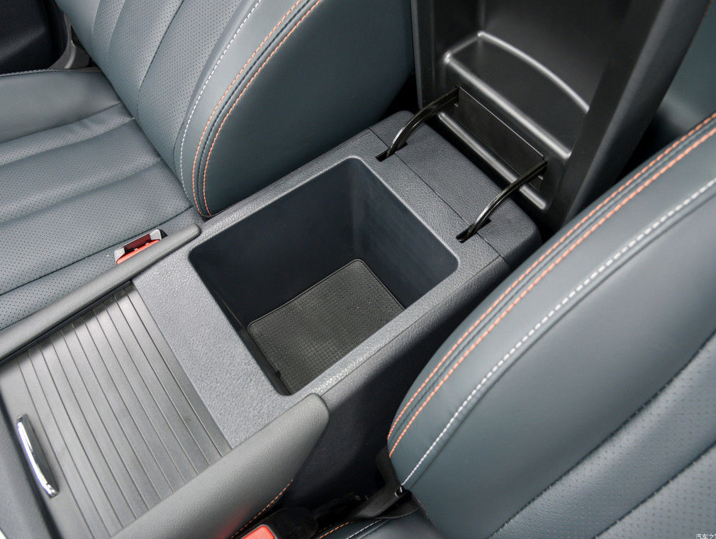 Cinco puertas SUV 5/7 coche de tamaño mediano vehículo seguro y confiable de 1.5L de la gasolina de los asientos