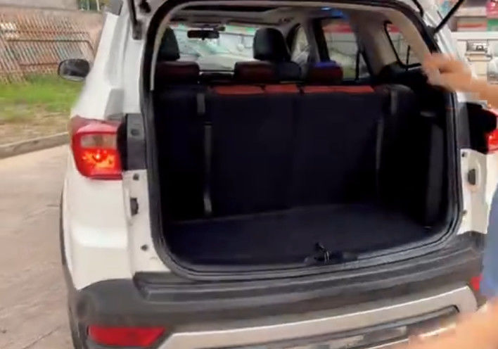 Alta configuración del techo corredizo del inventario del espacio grande panorámico de Baic RUIXIANG 1.5L SUV 5MT