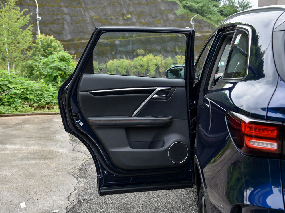 Todo-escena grande 7-Seat 180kmh de SUV 1.5L de la gasolina de BAIC Ruixiang X5 SUV moderno