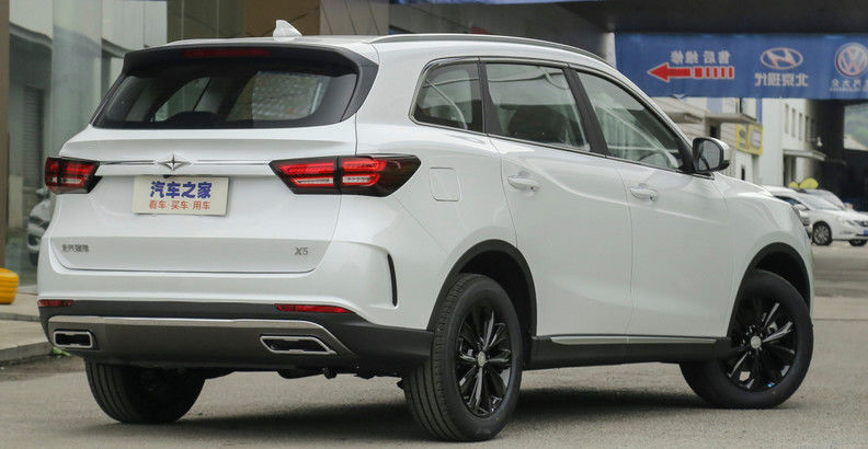 Puertas rápidas y asequibles de SUV BAIC X5 cinco de la gasolina cinco/siete asientos 156 caballos de fuerza