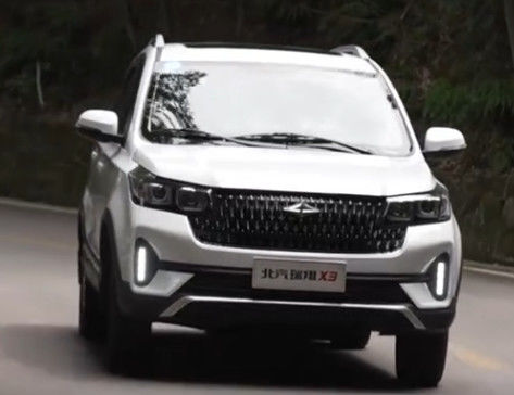 2-3-2 espacio práctico Rich Intelligent Configurations X3 del poder fuerte de SUV de la gasolina de los asientos