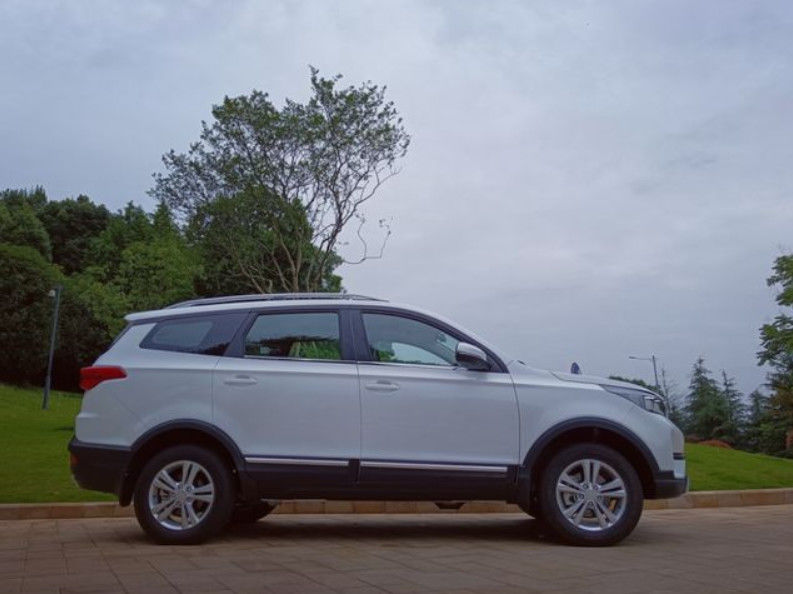 5 dislocación del sedán 1.5L del aceite de First Choice BAIC X3 del viaje de SUV de la gasolina de la TA