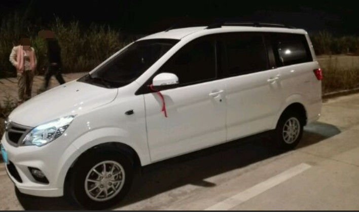 BAIC Inventory Van 1.5L Gasolina Vehículo multipropósito MPV 5MT H2E de China