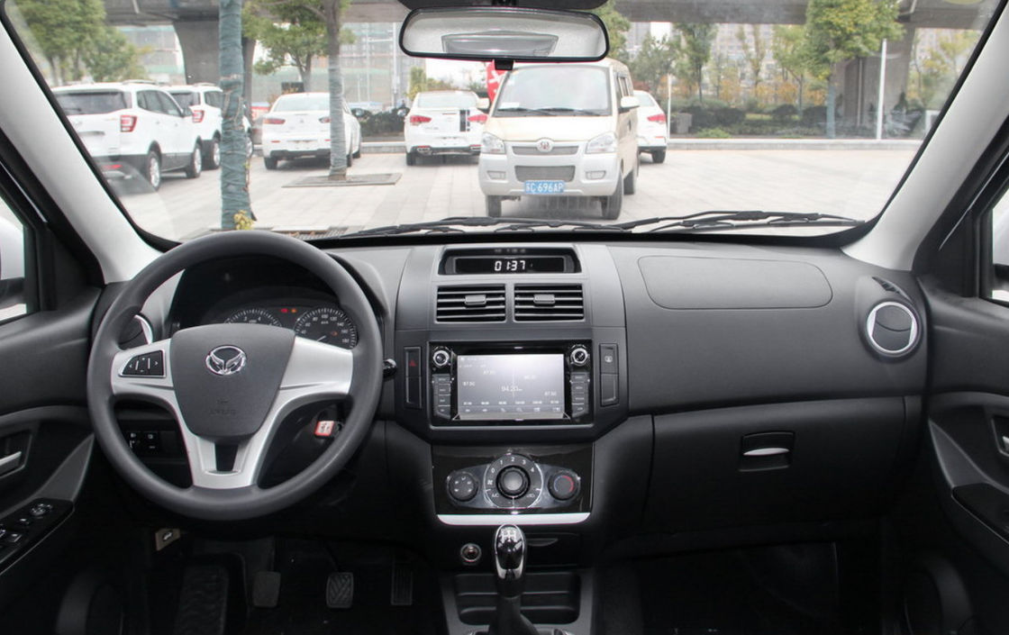 BAIC Inventory Van 1.5L Gasolina Vehículo multipropósito MPV 5MT H2E de China