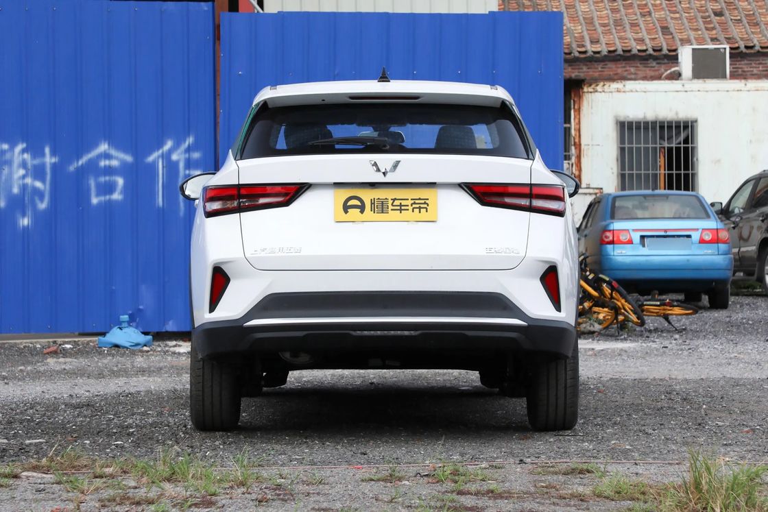 1680 kg Masa máxima de carga completa SUV con motor de gasolina construido con diseño de motor horizontal
