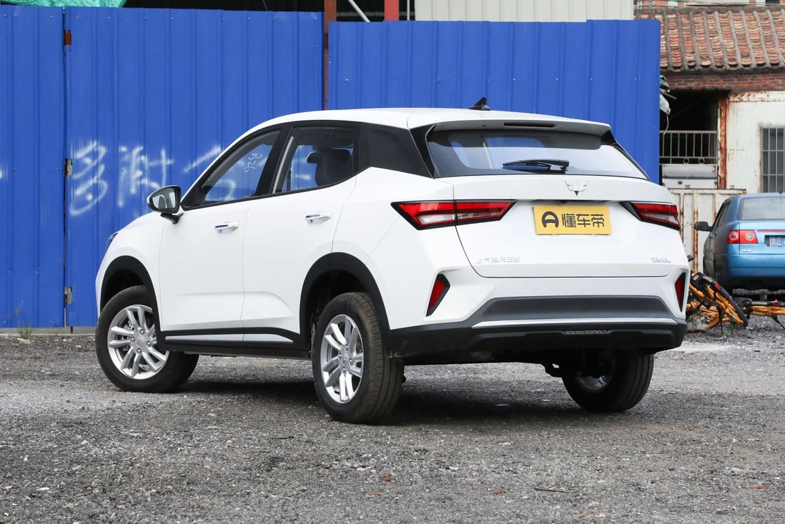 1680 kg Masa máxima de carga completa SUV con motor de gasolina construido con diseño de motor horizontal