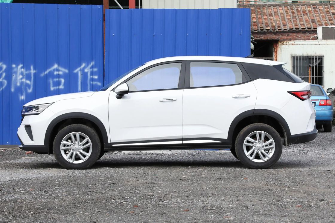 1680 kg Masa máxima de carga completa SUV con motor de gasolina construido con diseño de motor horizontal