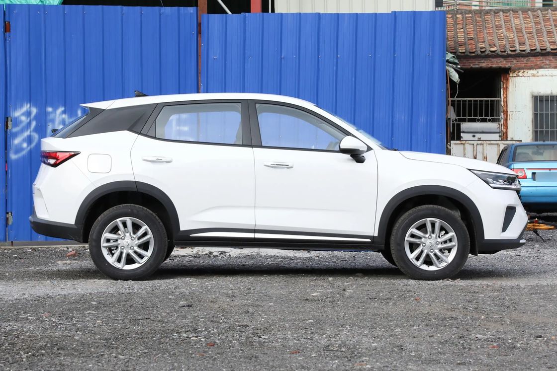 1680 kg Masa máxima de carga completa SUV con motor de gasolina construido con diseño de motor horizontal