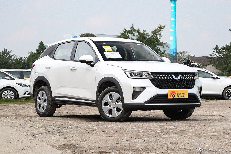 Blanco SUV de gasolina de alta velocidad Auto de 5 puertas de 5 asientos para adultos en stock