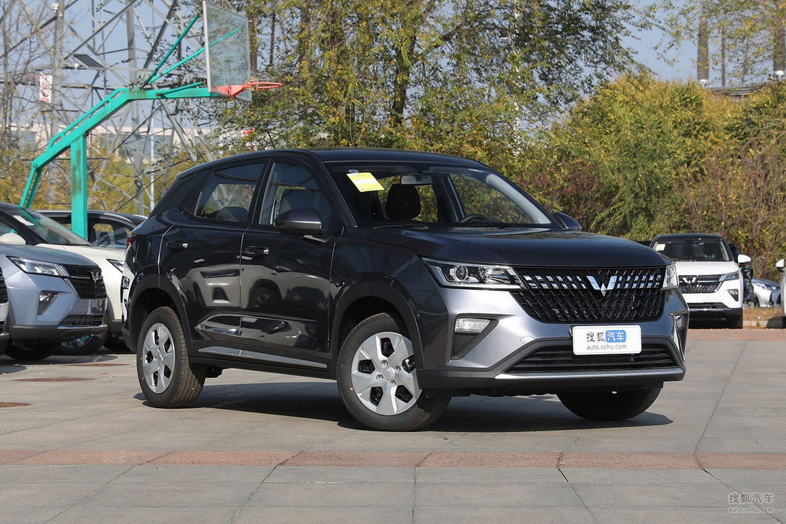 1.5L Compacto SUV de gasolina 5 asientos Gran espacio Vehículos de alto rendimiento SUV familiar al aire libre