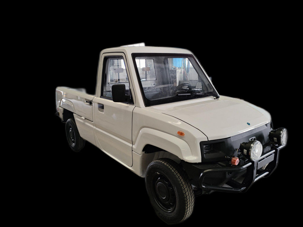 (certificado CEE) Camionetas eléctricas de gran potencia Peso bruto kg 1370 Potencia nominal kW 4 kW
