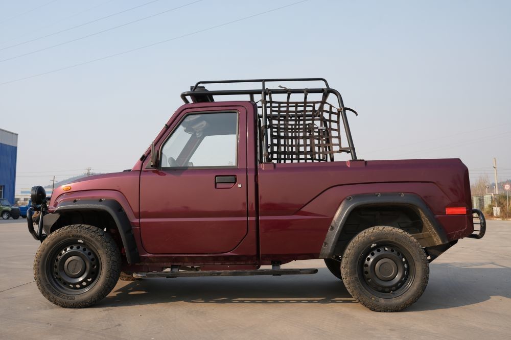 73.6V 10.5KW 2 asientos Cabina integral de chapa de metal camionetas eléctricas con ángulo de salida ≥ 35°