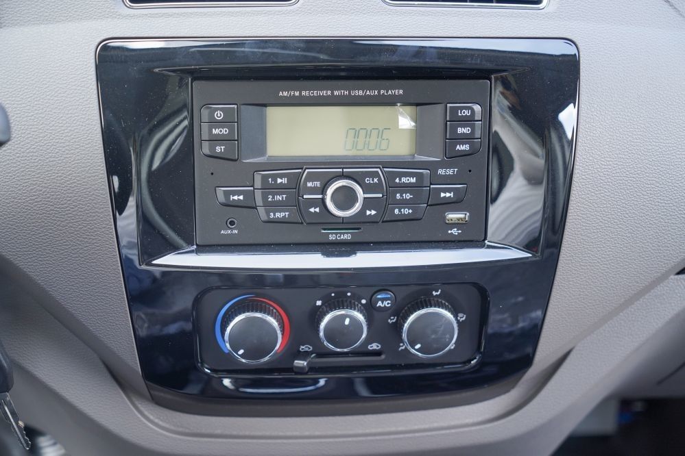 4865×1715×2060 Dimensiones generales Furgonetas de vehículos eléctricos y con tipo de freno de disco