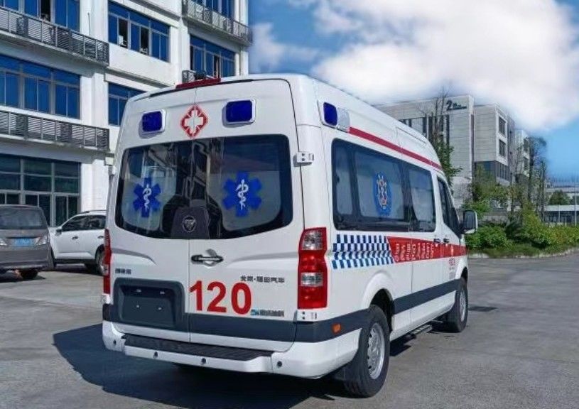 Ambulancia modificada de alta calidad y venta caliente con velocidad máxima de 150 km/h
