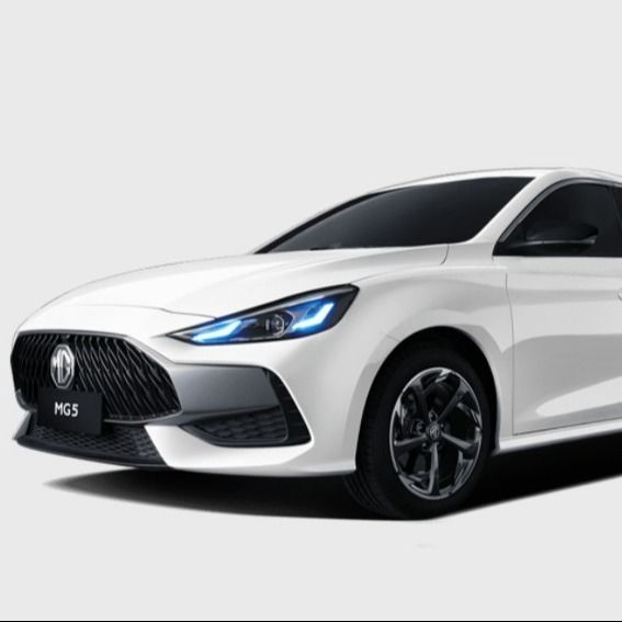 Automóvil de pasajeros de sedán eléctrico 95 kW Potencia 158 N.m Torque 4 Puertas 5 asientos ABS incluido