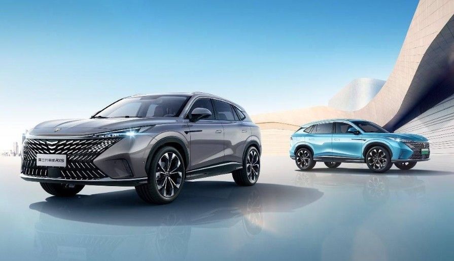 Venta de distribuidores China RX 5 SUV de alta velocidad sedán 4 ruedas con bastidor en el techo