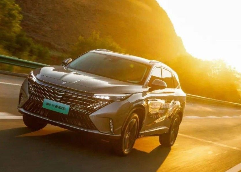 Venta caliente Roewe RX5 de buena calidad sedán coche de pasajeros con navegación de datos personalizados grandes