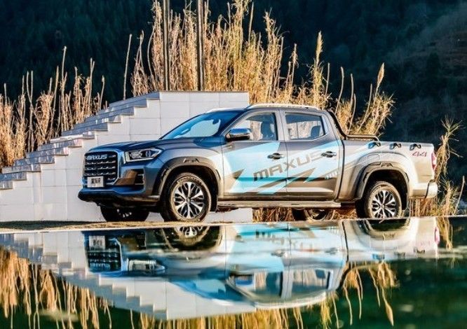 Venta directa de fábrica 2.0T Diesel automático doble impulso 2WD para la venta en stock
